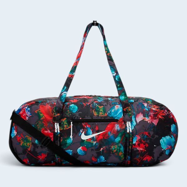 NIKE Сумка NK STASH DUFF- AOP / DV3082-010 MISC розмір одягу XC-020805-MISC фото